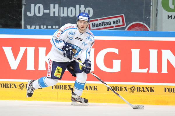 Antti Pihlström energiaa ja kovaa taistelua MAAJOUKKUE 03.05.2012